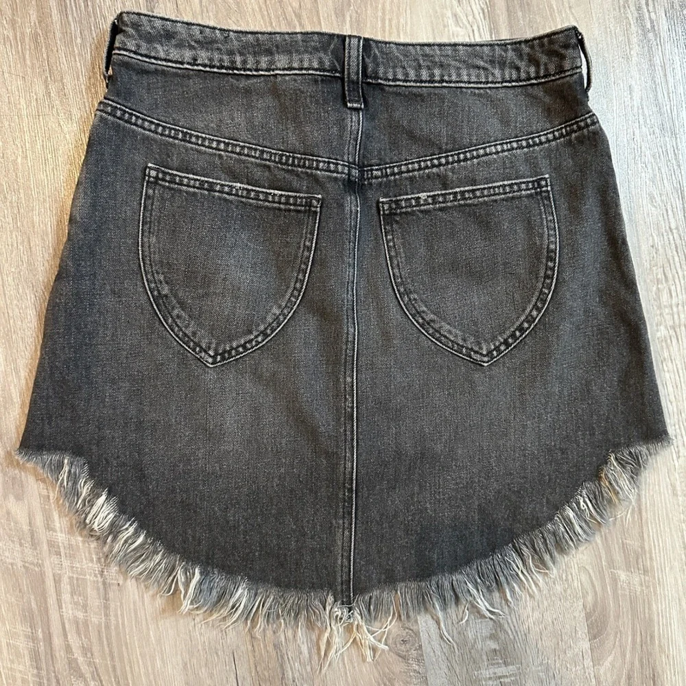 We The Free People Baily Maverick Skirt Women 28 Black Denim Mini Raw Fringe Hem